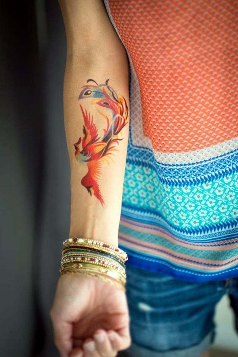 tatouage oiseau phenix-bras-femme-modele