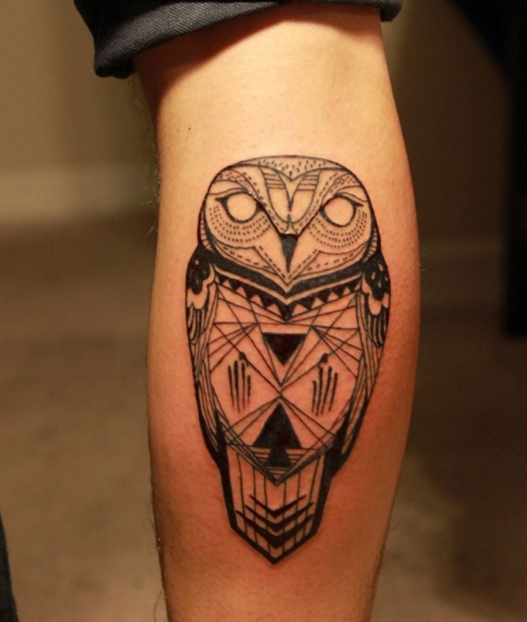 tatouage-tribal-oiseau-poignet-hibou