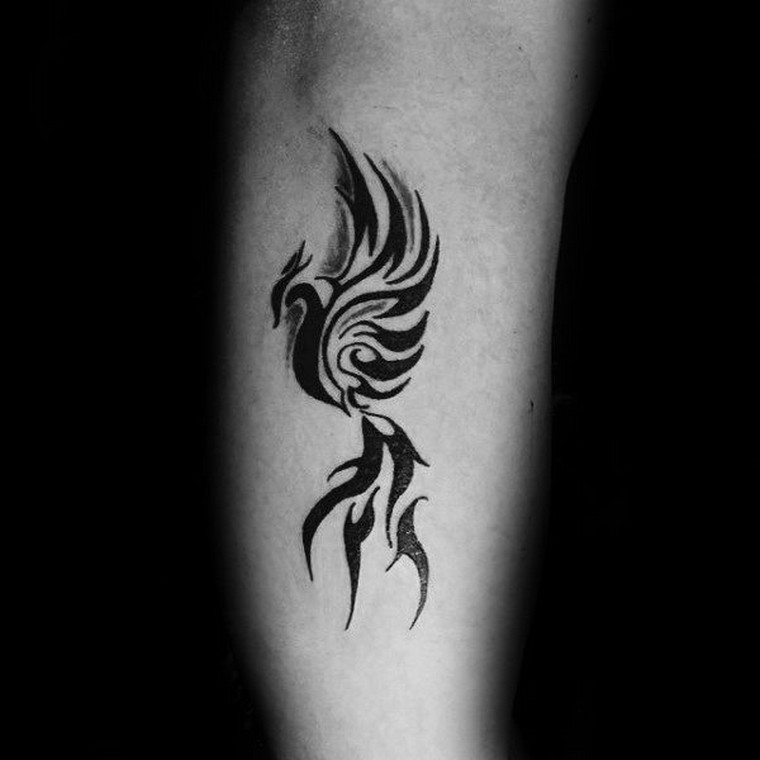 tatouage-tribal-phoenix-tatouage-oiseau-idee
