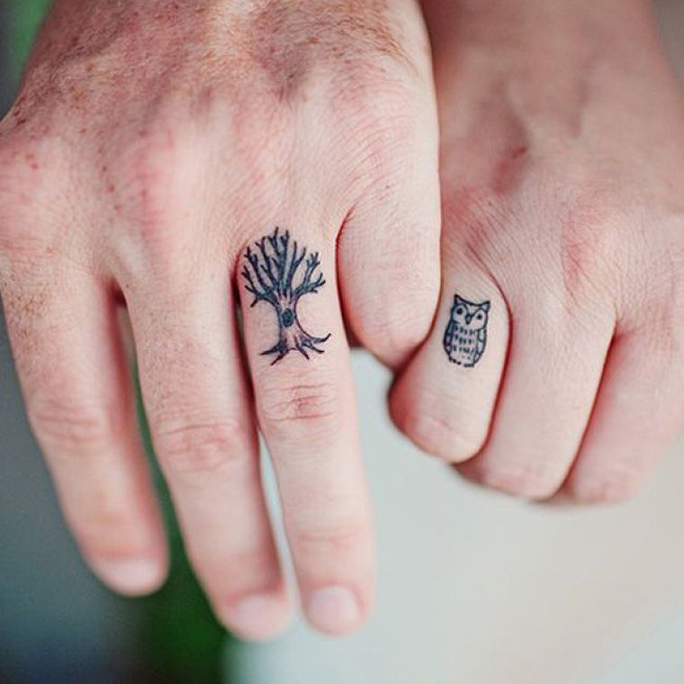 tatouages-doigt-couple-femme-homme-mariage