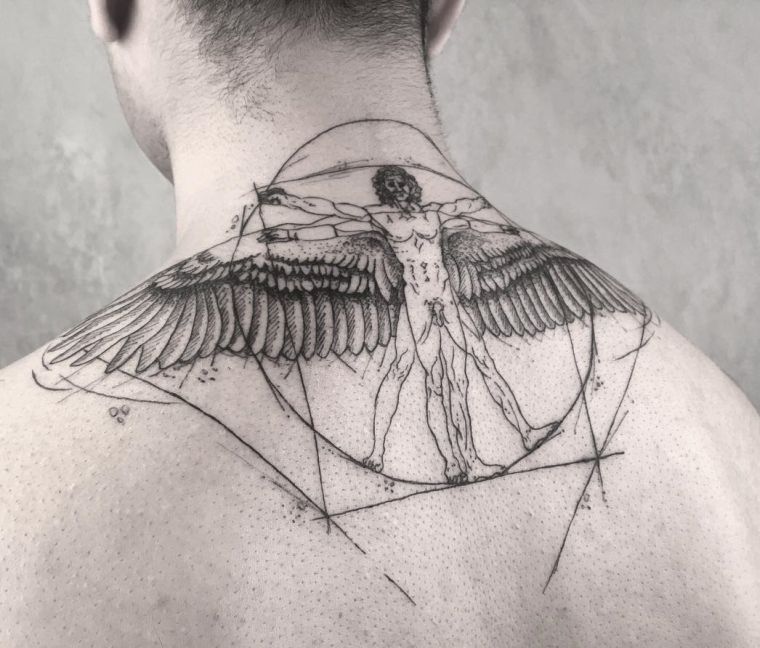 tattoo-architecture-homme-dos-idee-tatouage-homme-vitruvien