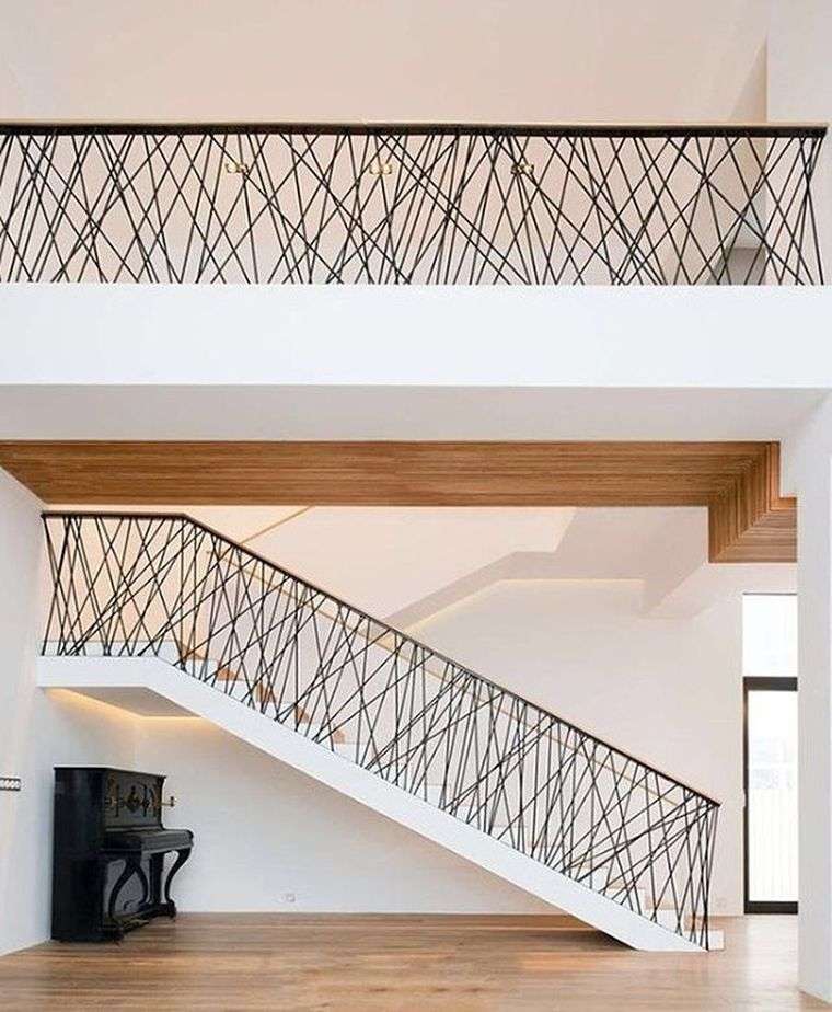 idee-rampe-escalier-metal-design-moderne