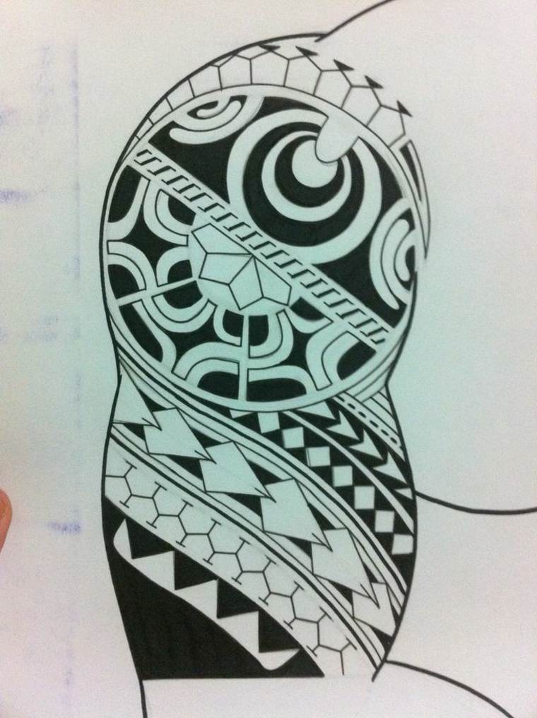 maori-tatouage-design-idee-tatouage-tribal-bras