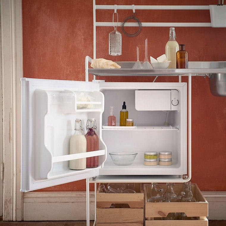 petit-frigo-cuisine-ikea-amenager-petit-espace-idee
