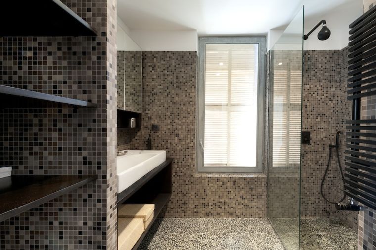 salle-de-bain-maison-moderne-carrelage-mosaique