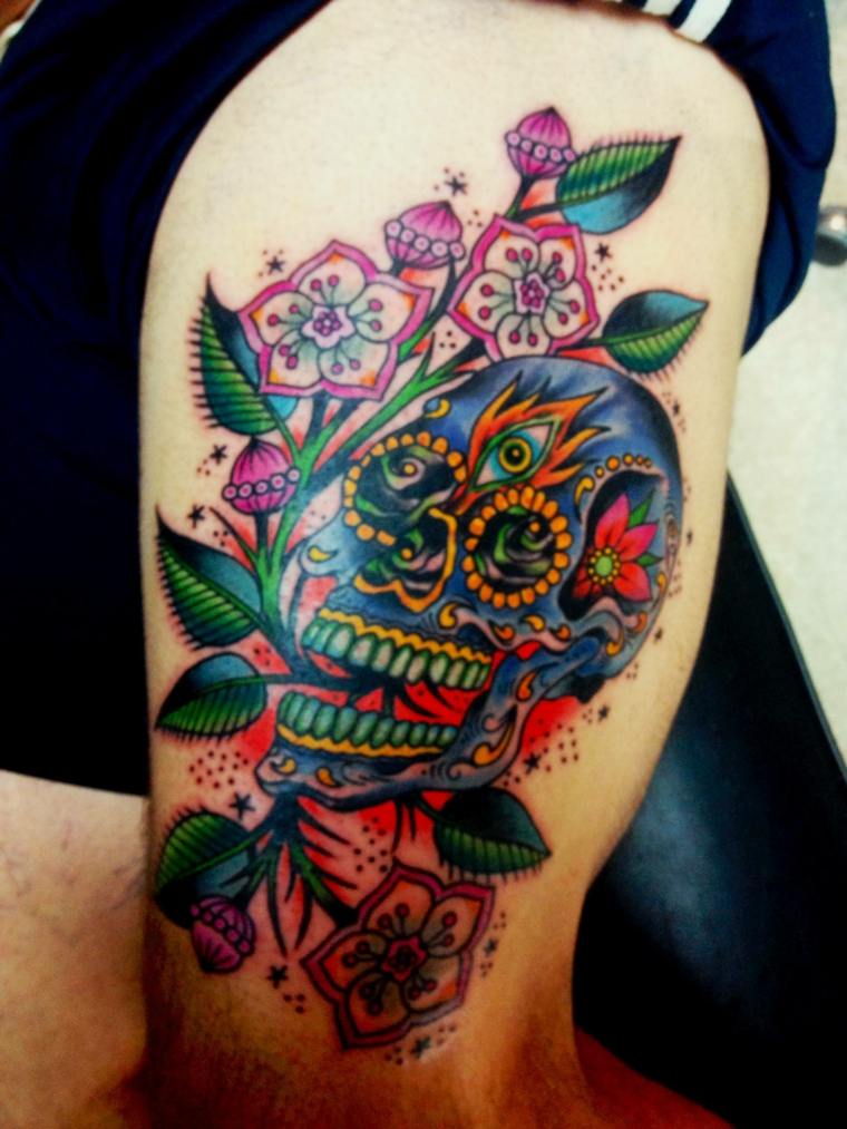 tatouage tete de mort mexicaine-riche-couleurs