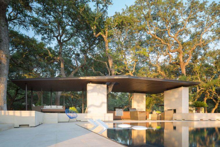 amenager-une-piscine-moderne-idee-deco-terrasse-pavillon-design