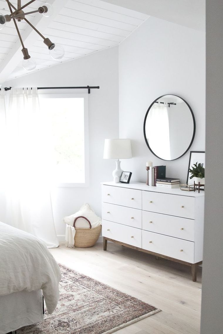 déco minimaliste chambre-blanc-et-bois-commode-scandinave