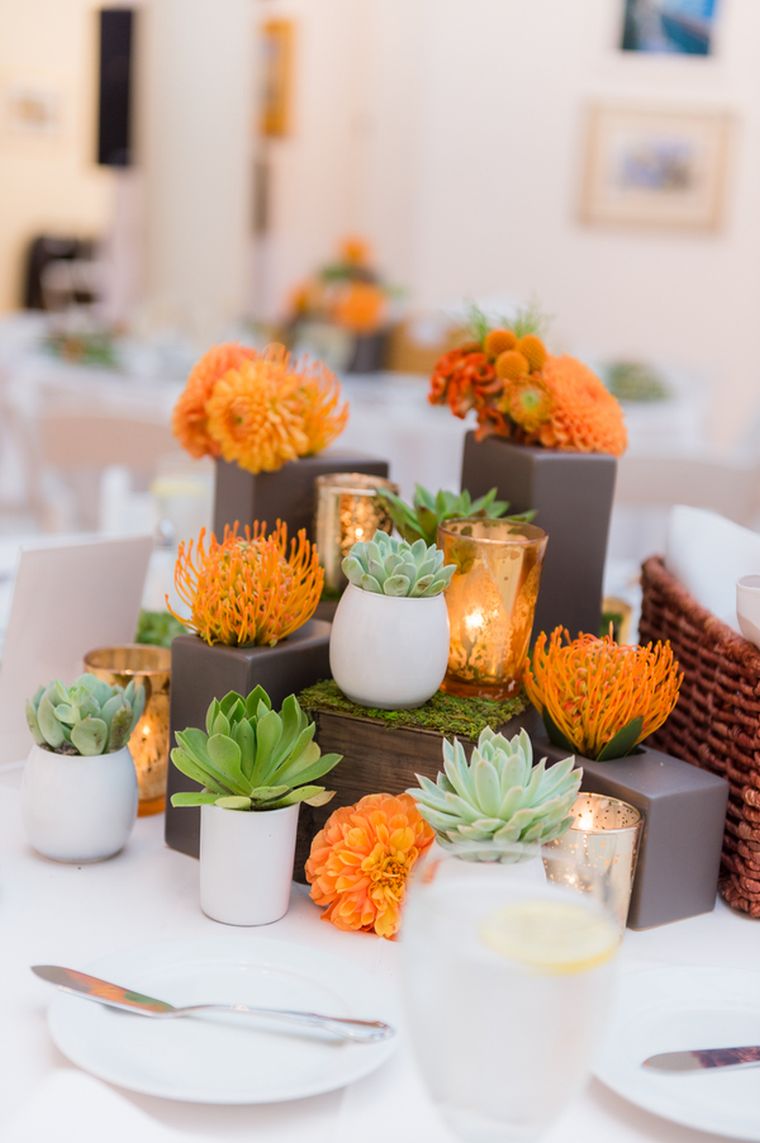 idee-decoration-automne-table-orange-succulents