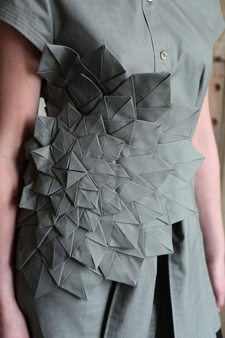 inspiration mode origami robe femme tendance mode 2017 futuriste