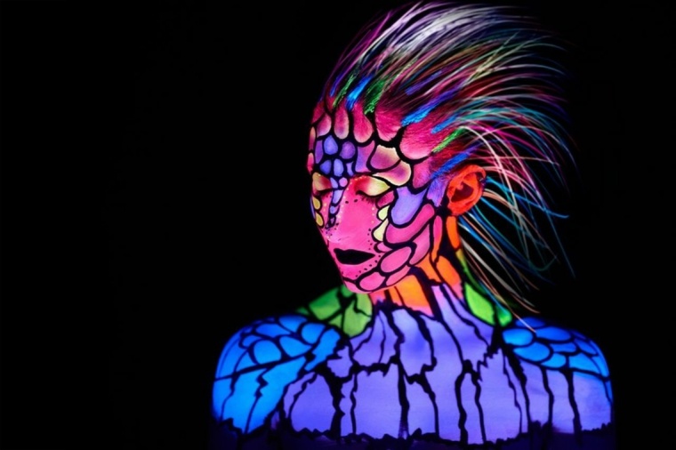 maquillage fluo couleurs-corps-art