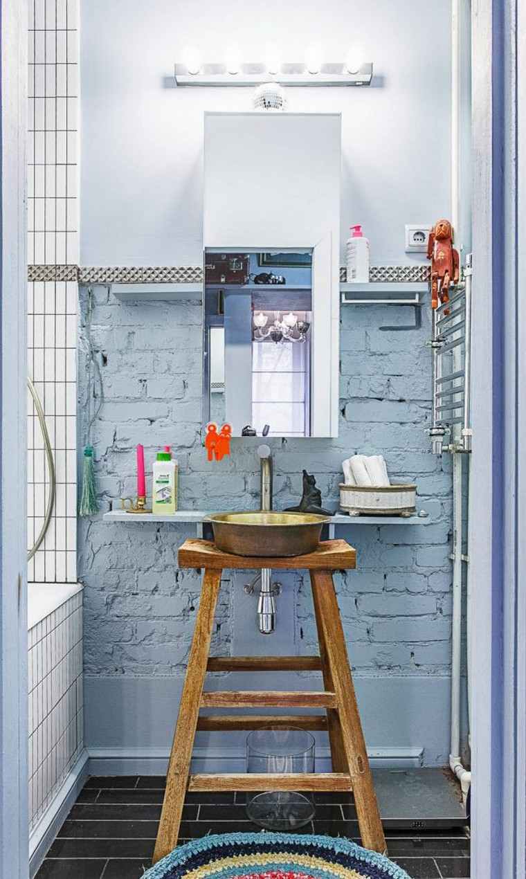 salle d'eau design vasque étagère rangement miroir salle de bain