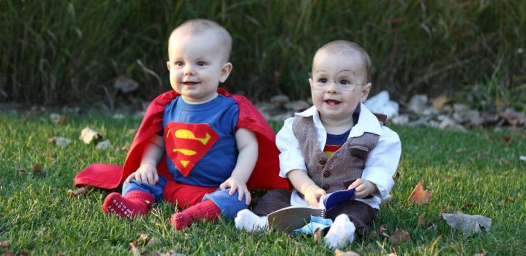 costume halloween enfant fils-superman-jumeaux