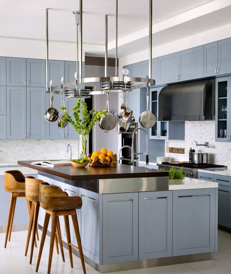cuisine-campagne-moderne-design-interieur-meuble-bleu