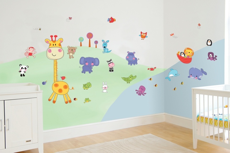 décoration murale chambre bébé monde-animal