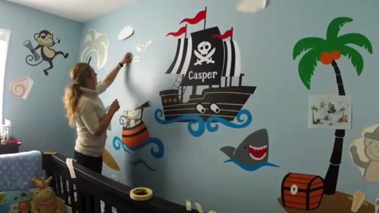 décoration murale chambre bébé pirates