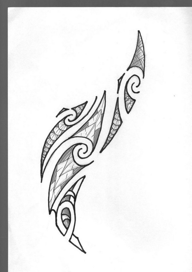 idee-petit-tatouage-tribal-polynesien-tatouage-homme-femme