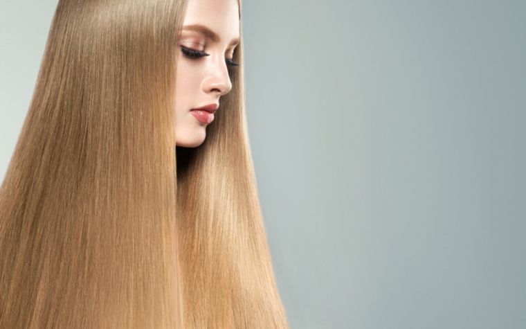 lissage brésilien cheveux-longs-blonde-chatain-keratine