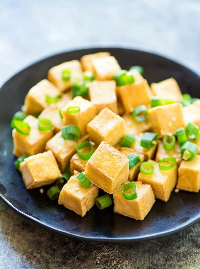 morceaux-tofu-recette-vegan-idee-repas