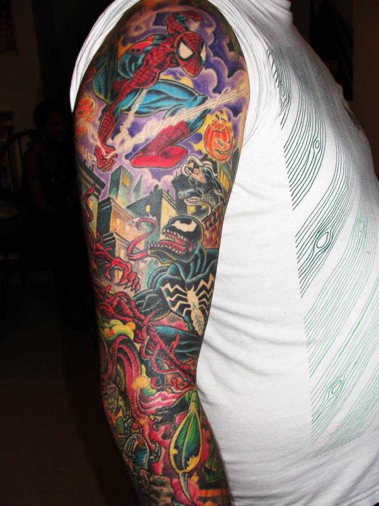 tattoo-encre-couleurs-design-manche