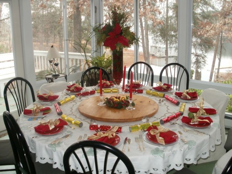 décoration de table de noël ronde-rouge-dore