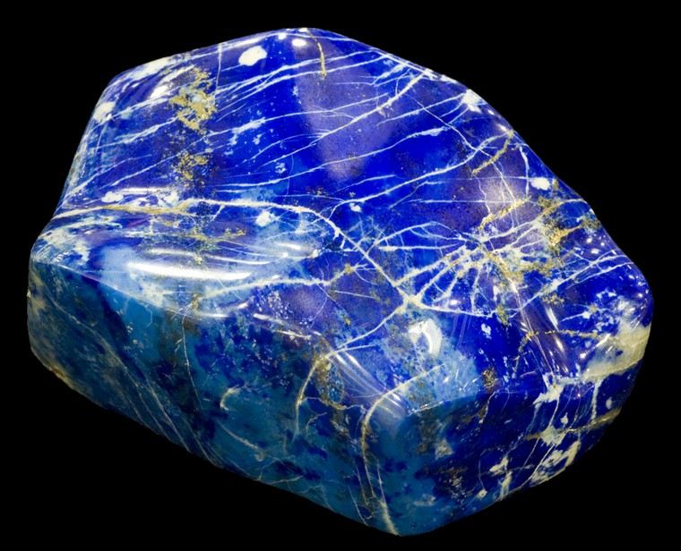 lapis-lazuli-cristal-guerison-proprietes-signification