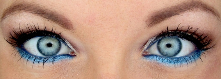 maquillage yeux bleus bleu