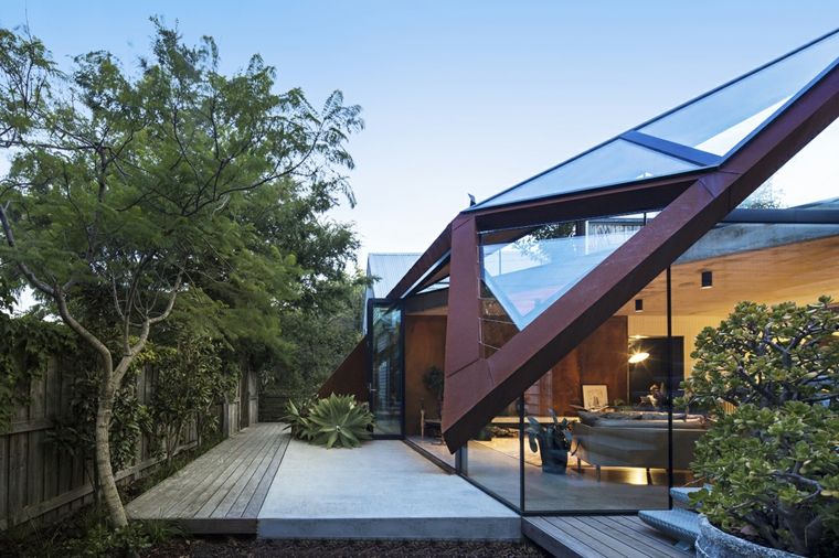 maison avec toit en verre feuille-jardin-devant