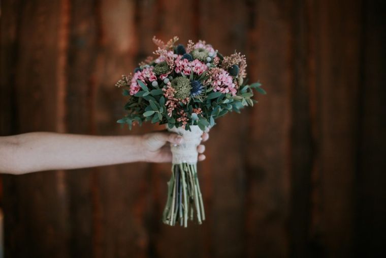 mariage-rustique-idee-bouquet-mariee-temoin-decoration