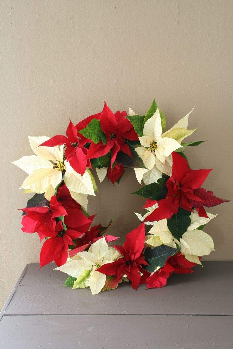 table-noel-deco-buffet-froid-idee-couronne-poinsettia