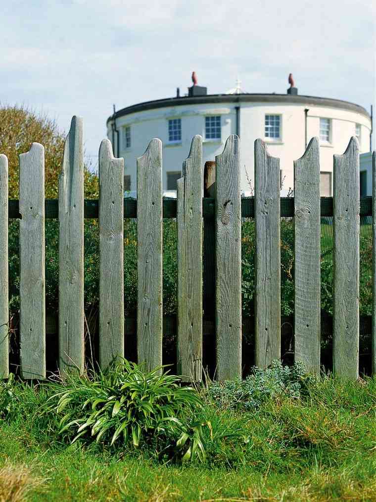 clôture de jardin pas cher diy bois planches déco idées