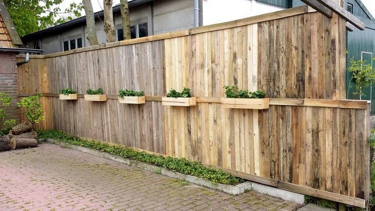clôture de jardin pas cher diy idées récup bois palettes idées