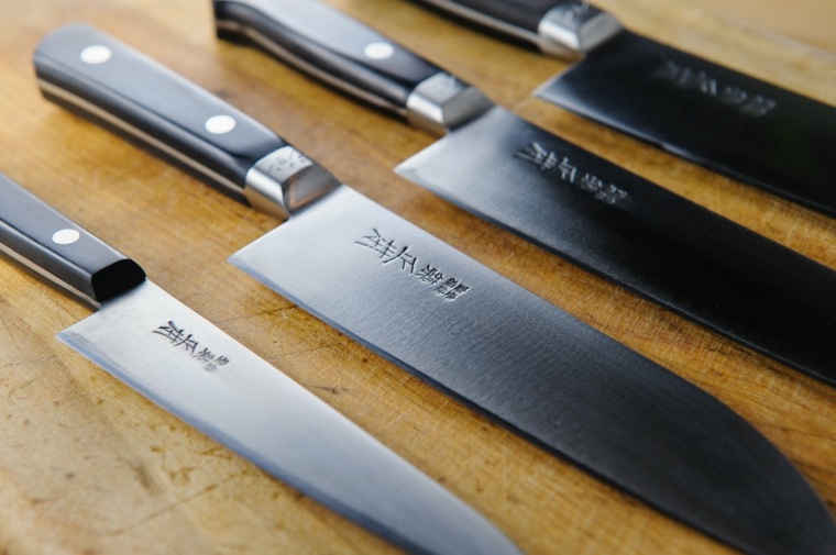 couteau japonais pour-faire-cuisine