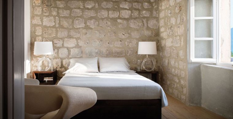 deco-murale-pierre-exposee-style-rustique-chambre-a-coucher