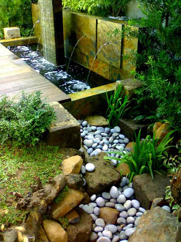 idee-deco-jardin-de-rocaille-exterieur-bassin-fontaine-eau-ruisseau