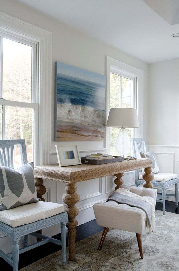 idee-decoration-marine-chambre-meuble-tresse-fauteuil-couleur-claire