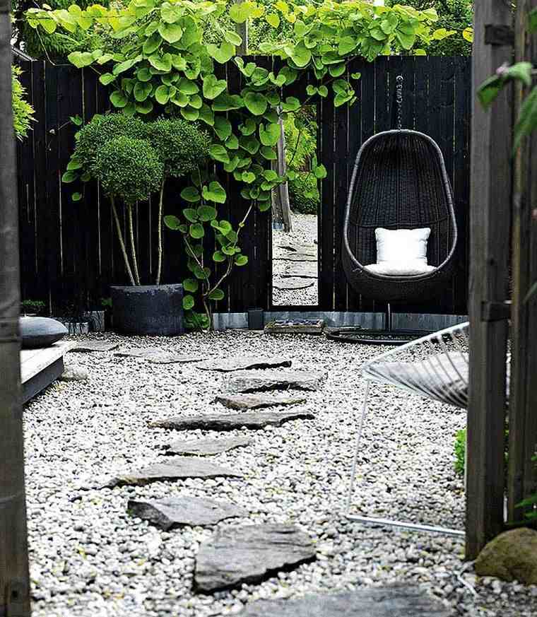 jardin-gravier-rocaille-decoration-moderne-exterieur-paysager