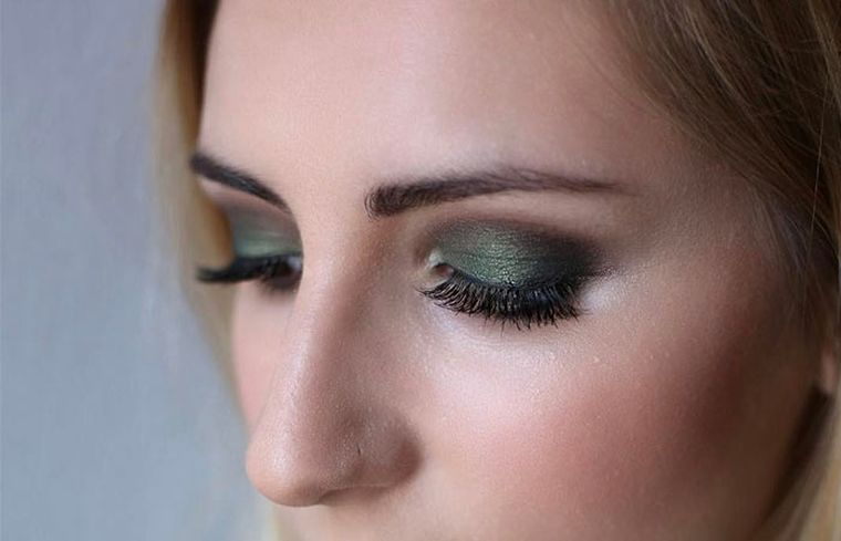 maquillage yeux marrons fard-a-paupieres-vert-tuto