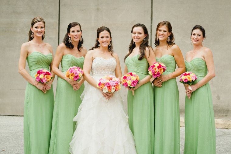 robe-de-demoiselle-honneur-mariage-couleur-vert-clair-modele-long