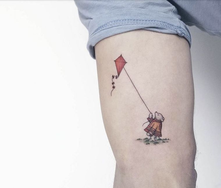 tatouage-minimaliste-idee-literature-winnie-pooh