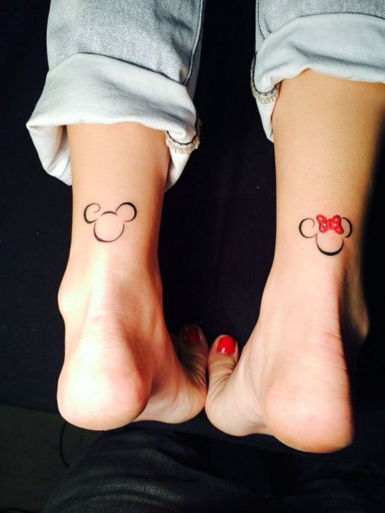 tatouages-discrets-pieds-femme-disney