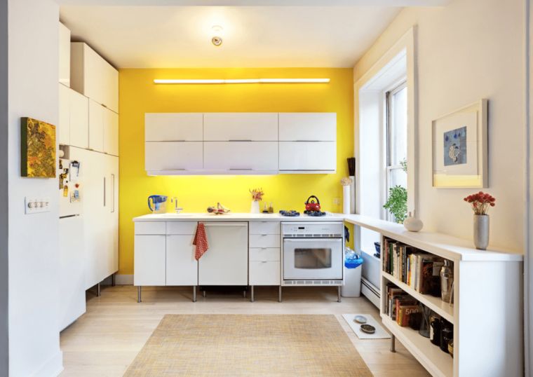cuisine-contemporaine-design-deco-mur-accent-couleur-jaune