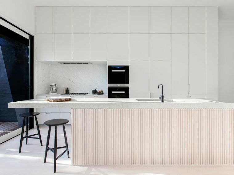 cuisine-contemporaine-design-scandinave-couleur-claire-ilot-plan-de-travail-beton