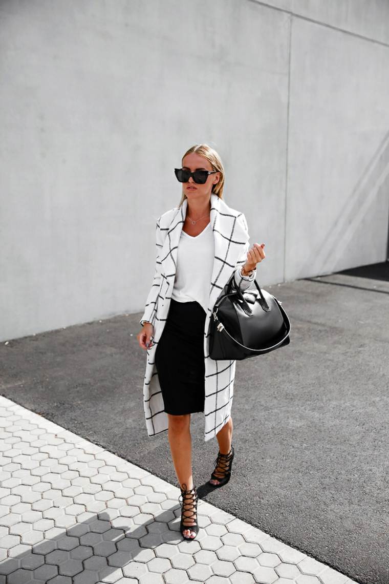 manteau-carreaux-tres-elegant-blanc-noir