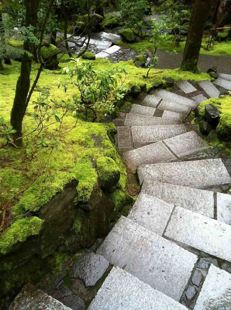 escalier de jardin pierre extérieur idée diy aménager jardin