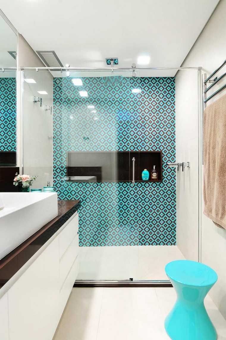 aménagement petite salle de bain idée design moderne