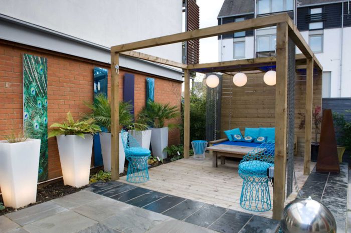 abri-de-terrasse-bois-decking-amenagement-design-indus-bleu