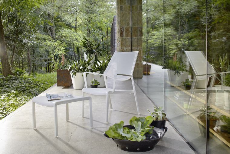 chaise-design-exterieur-meuble-de-luxe