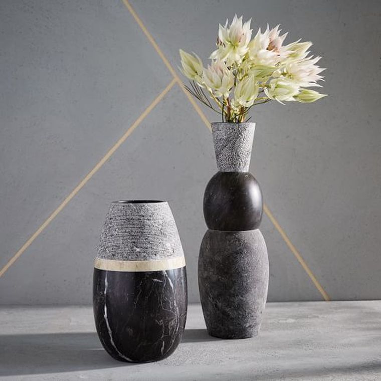 deco-marbre-noir-vase-design-moderne
