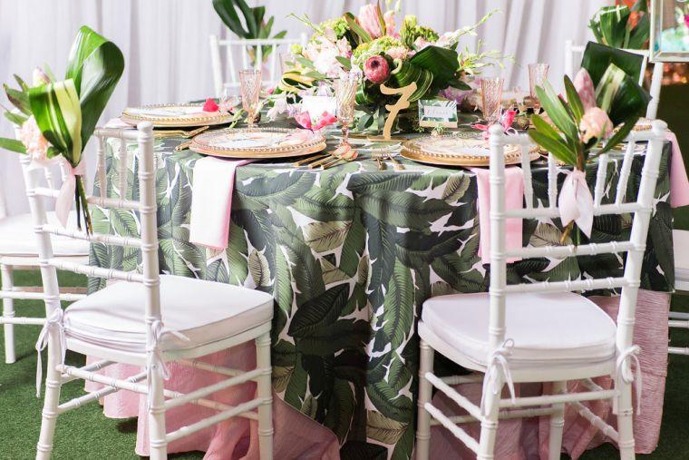 deco-theme-printemps-table-rose-vert